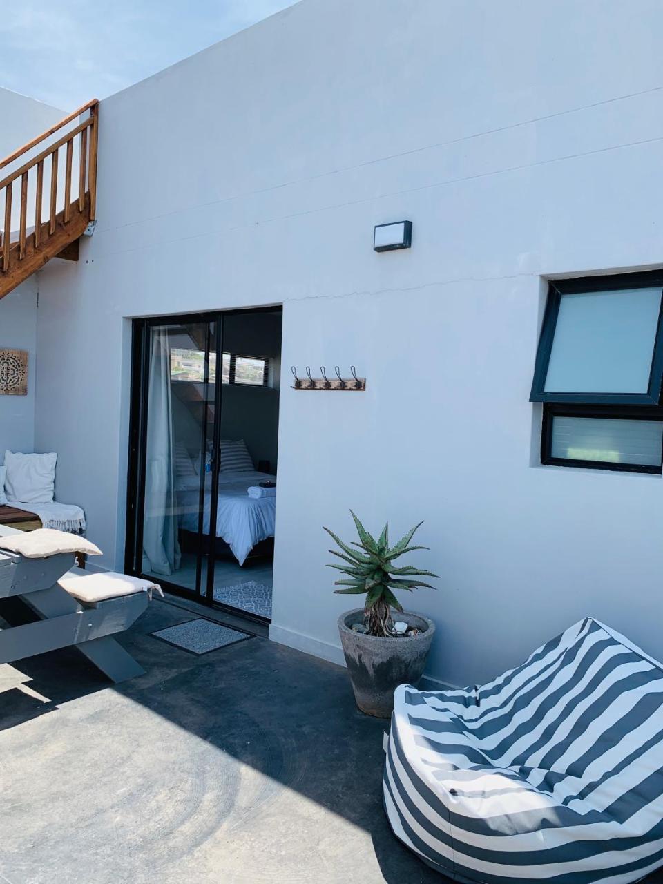 Lower Point Surf Studio Jeffreys Bay Luaran gambar